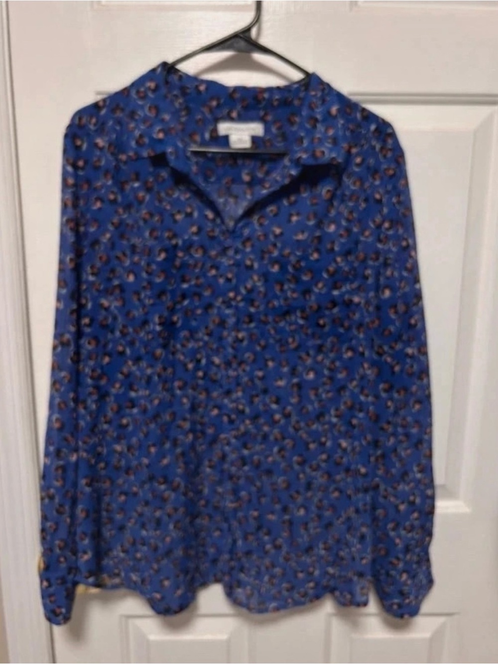 Liz Claiborne Blue Printed Button-Down Blouse